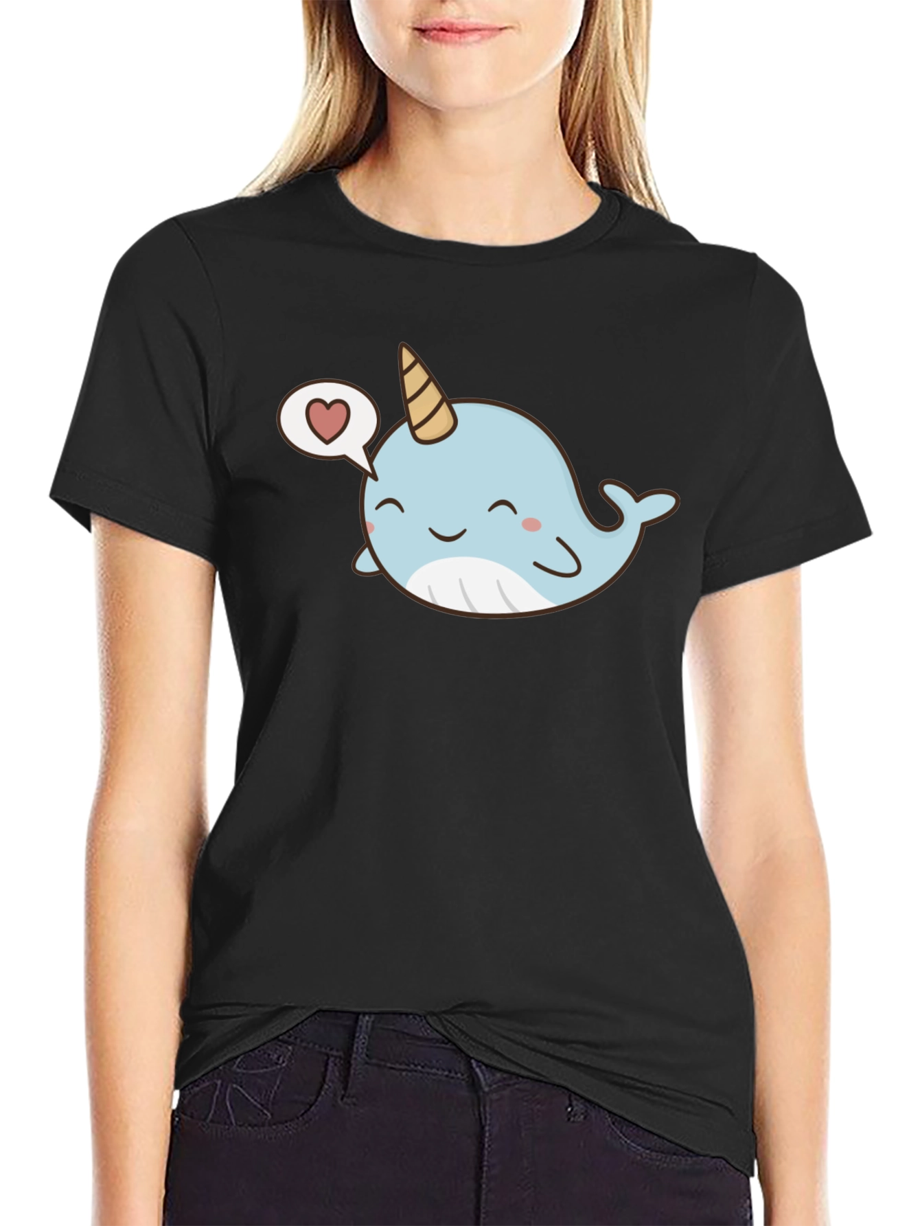 Camiseta Negra con Narval Kawaii