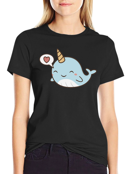 Camiseta Negra con Narval Kawaii