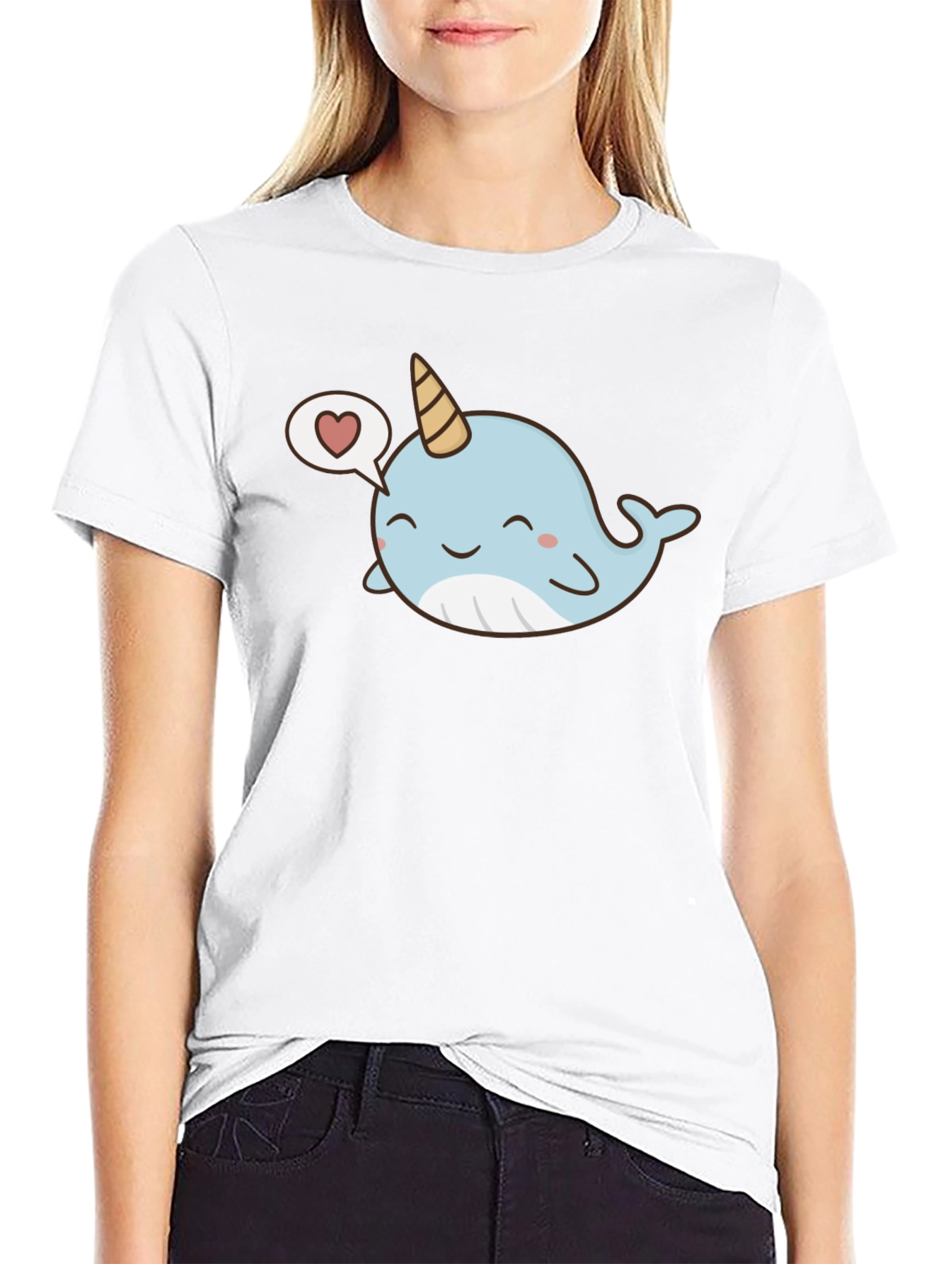 Camiseta Negra con Narval Kawaii