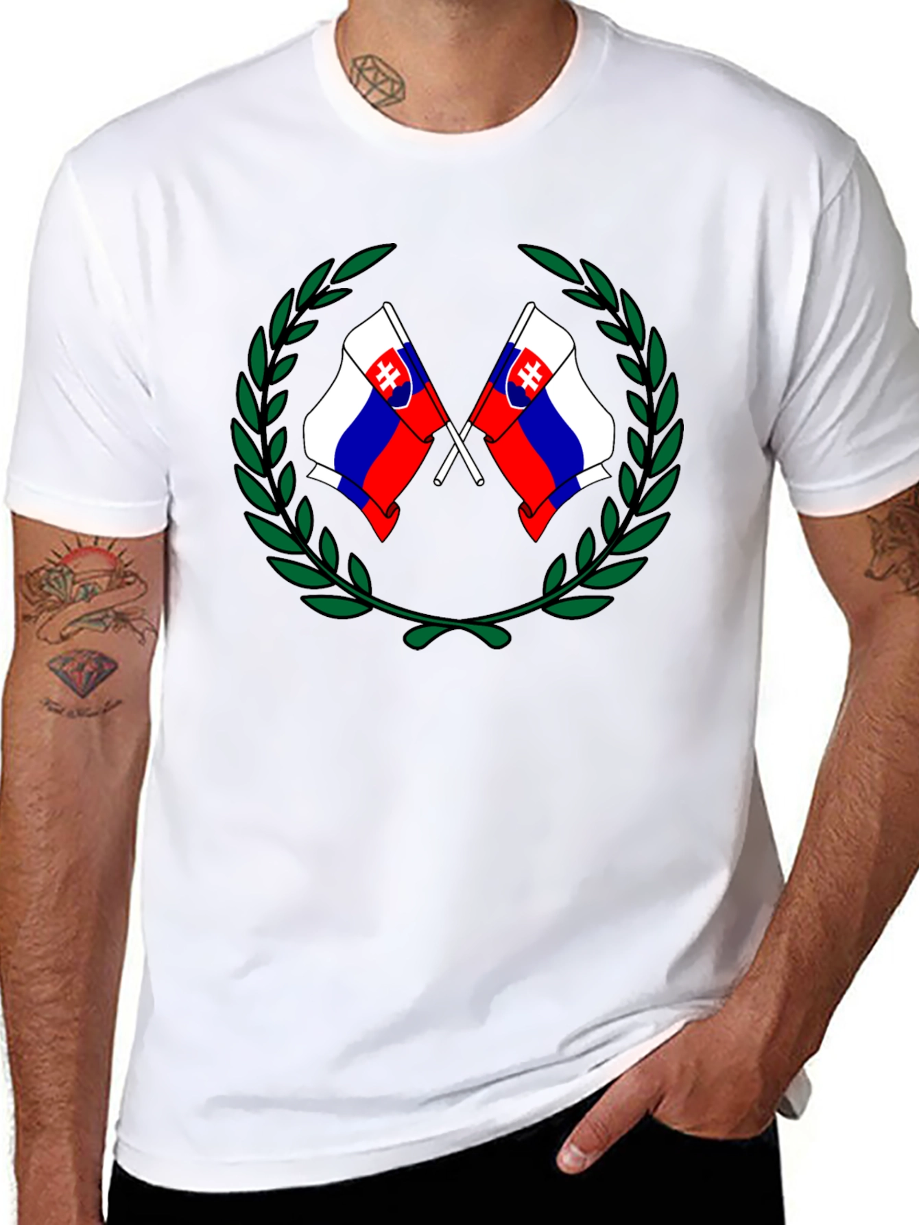Camiseta Negra con Diseño de Banderas Eslovacas