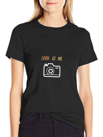 Camiseta Negra Hombre - Diseño Look At Me Fotografía