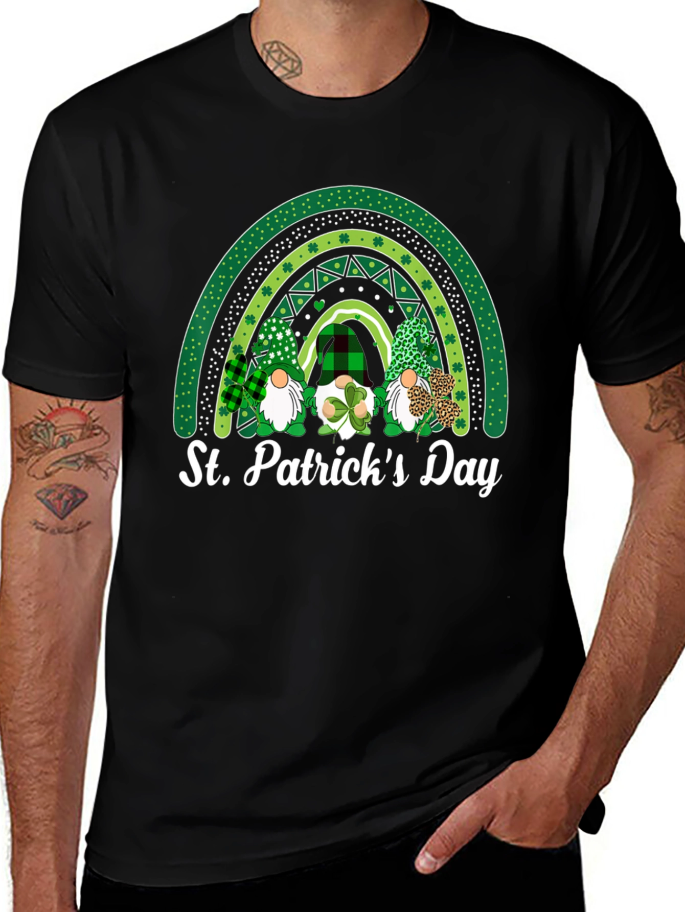 Camiseta Día de San Patricio con Gnomos y Arcoíris