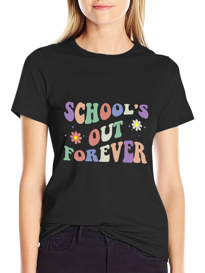 Camiseta Negra Schools Out Forever Retro