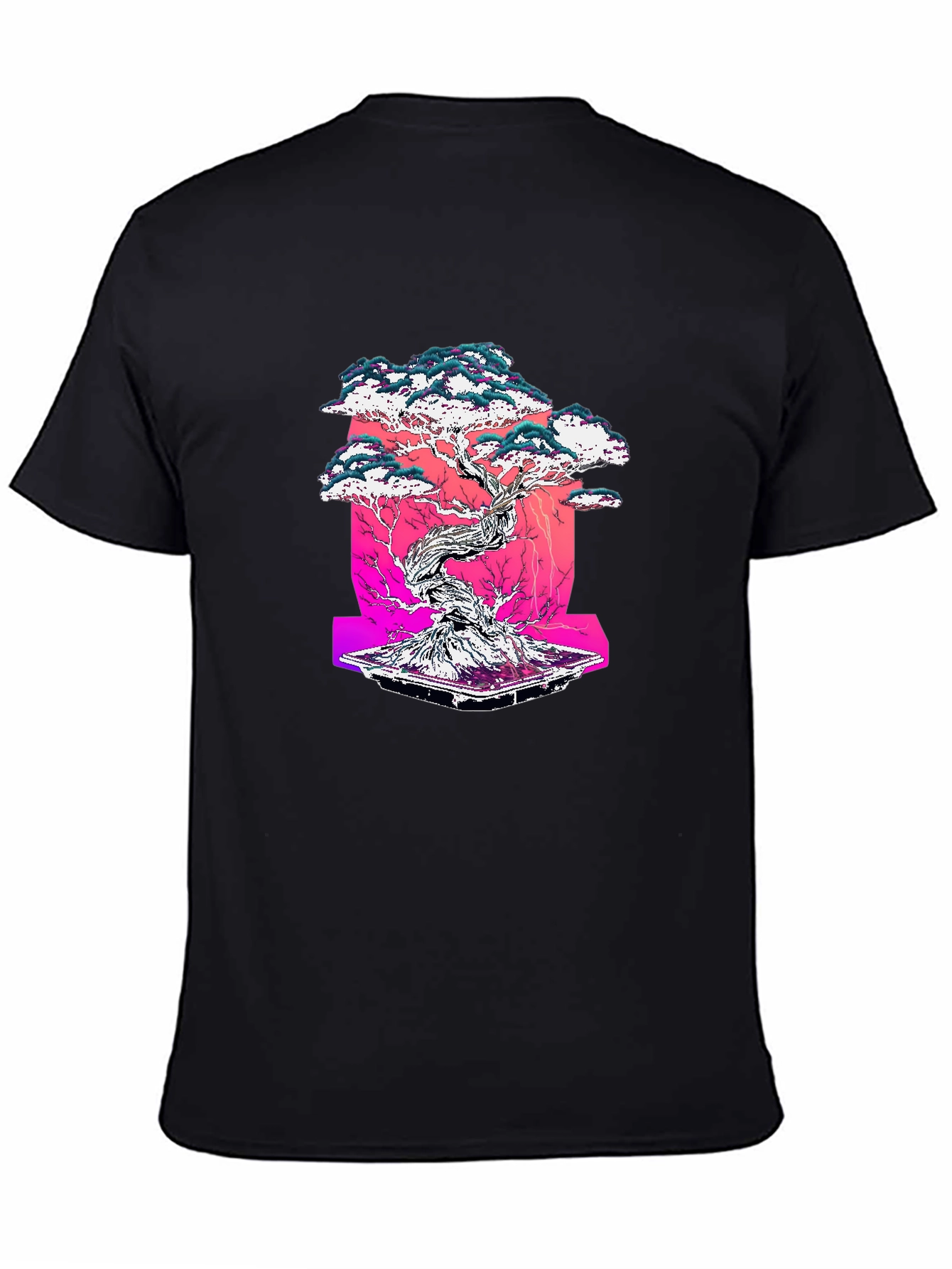 Camiseta Negra con Diseño Bonsái Estilizado