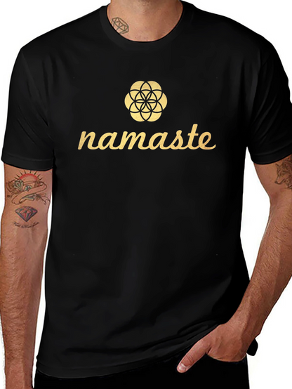 Camiseta Negra Namaste con Diseño Floral Dorado