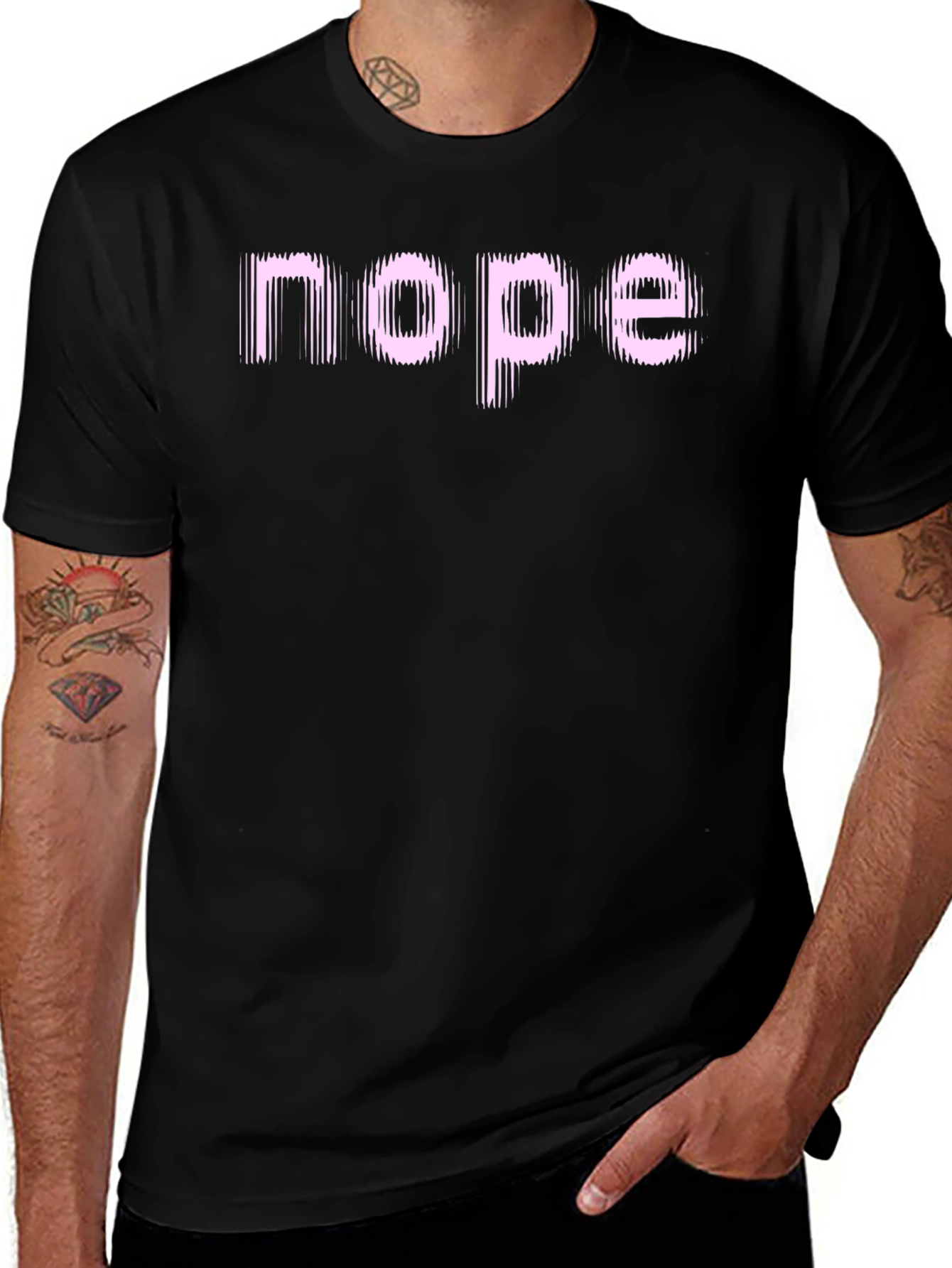 Camiseta Negra con Texto Nope Rosa