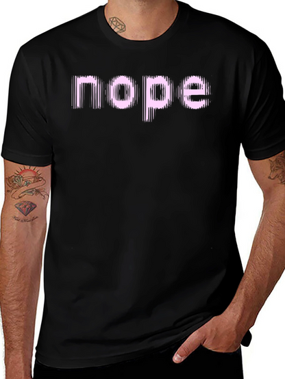 Camiseta Negra con Texto Nope Rosa