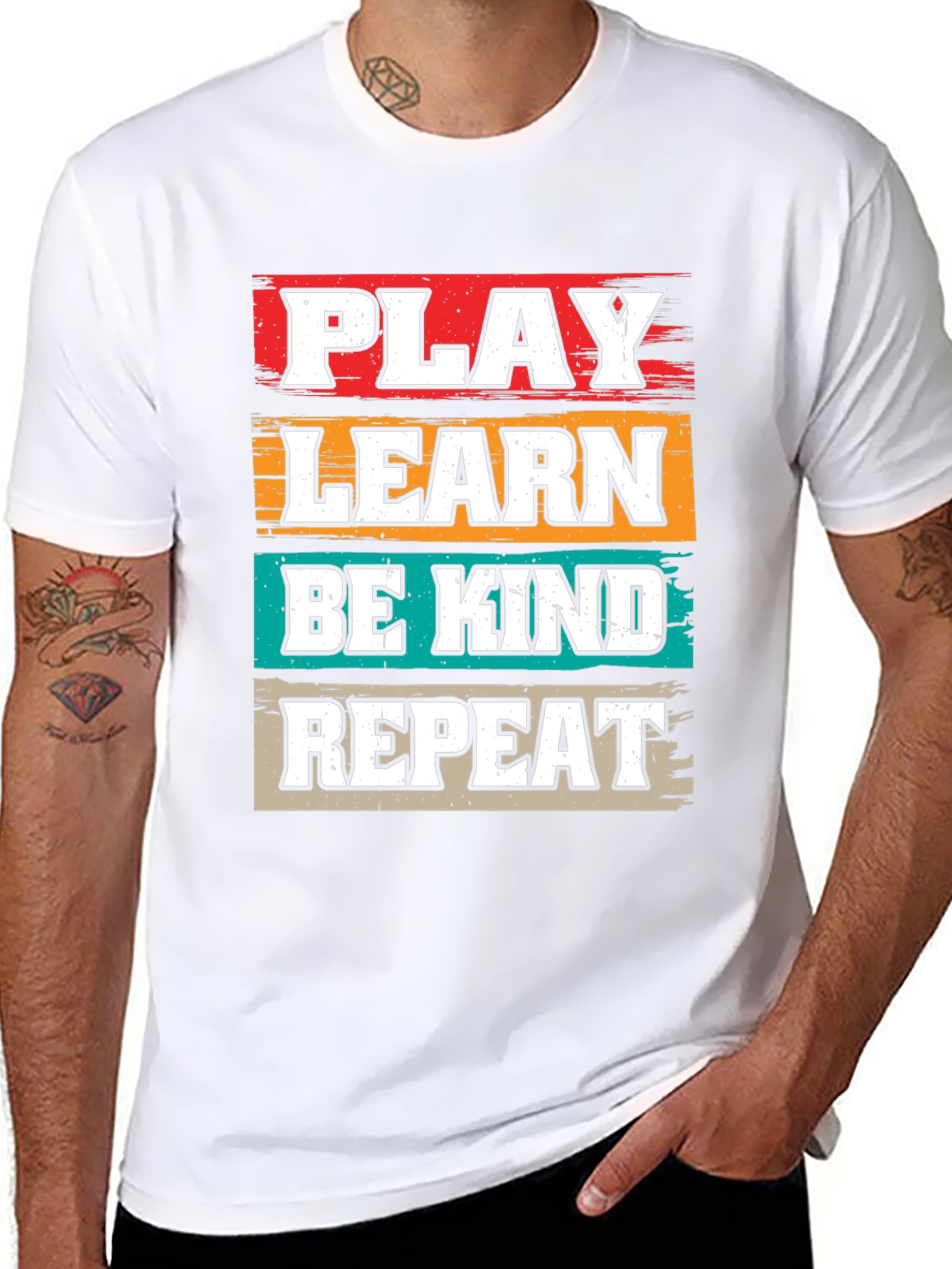 Camiseta Negra con Diseño Juega Aprende Sé Amable Repite