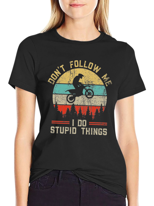 Camiseta Negra con Diseño de Motociclista Retro