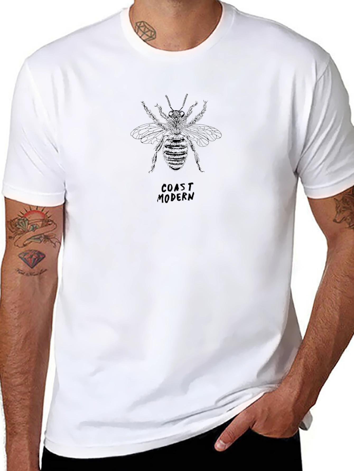 Camiseta Negra Coast Modern con Diseño de Abeja
