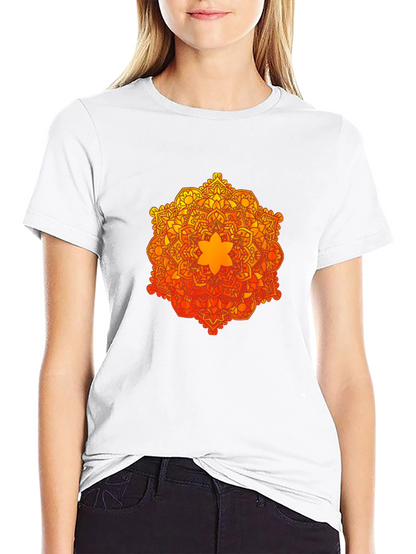 Camiseta Negra con Mandala Naranja y Amarilla