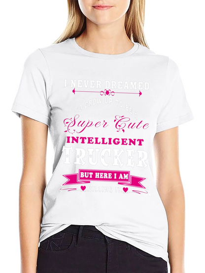 Camiseta Negra: Super Cute Intelligent Trucker