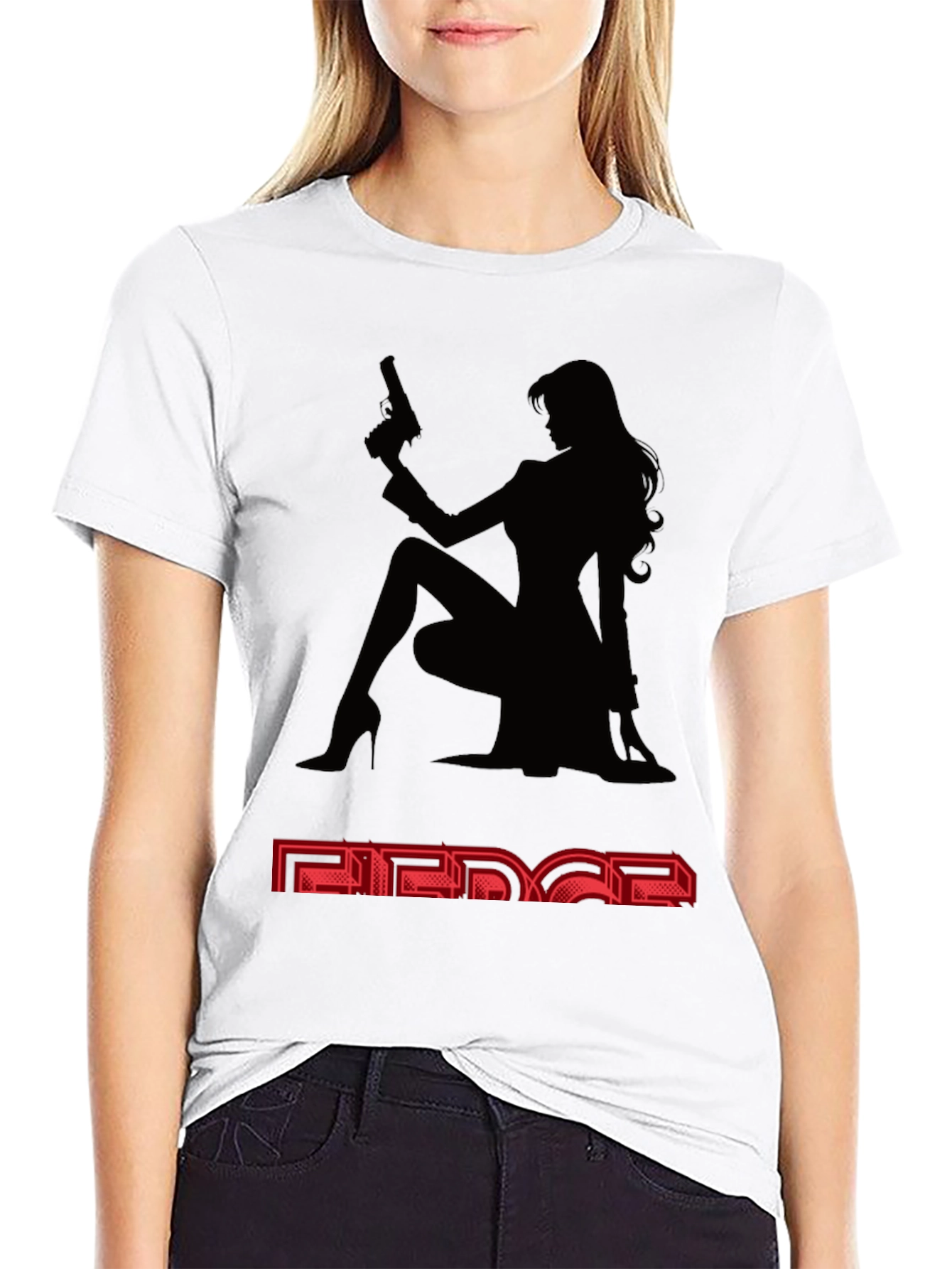 Camiseta Negra Mujer Fatal - Estilo y Audacia