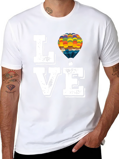 Camiseta Negra con Diseño LOVE y Globo Aerostático