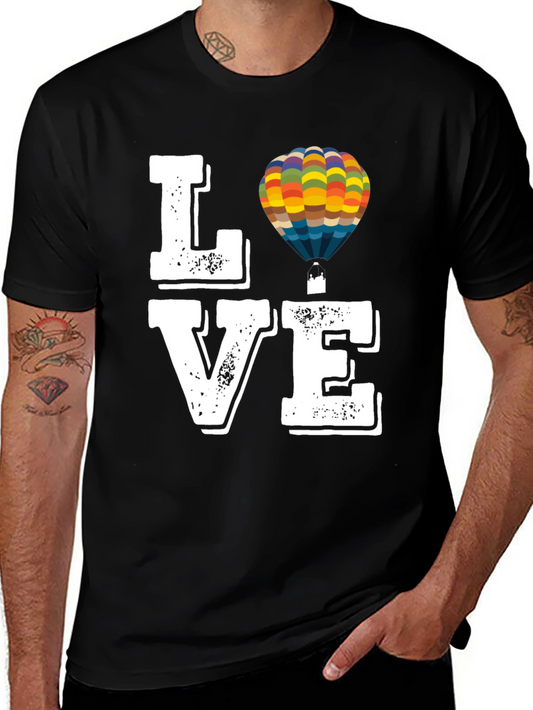 Camiseta Negra con Diseño LOVE y Globo Aerostático