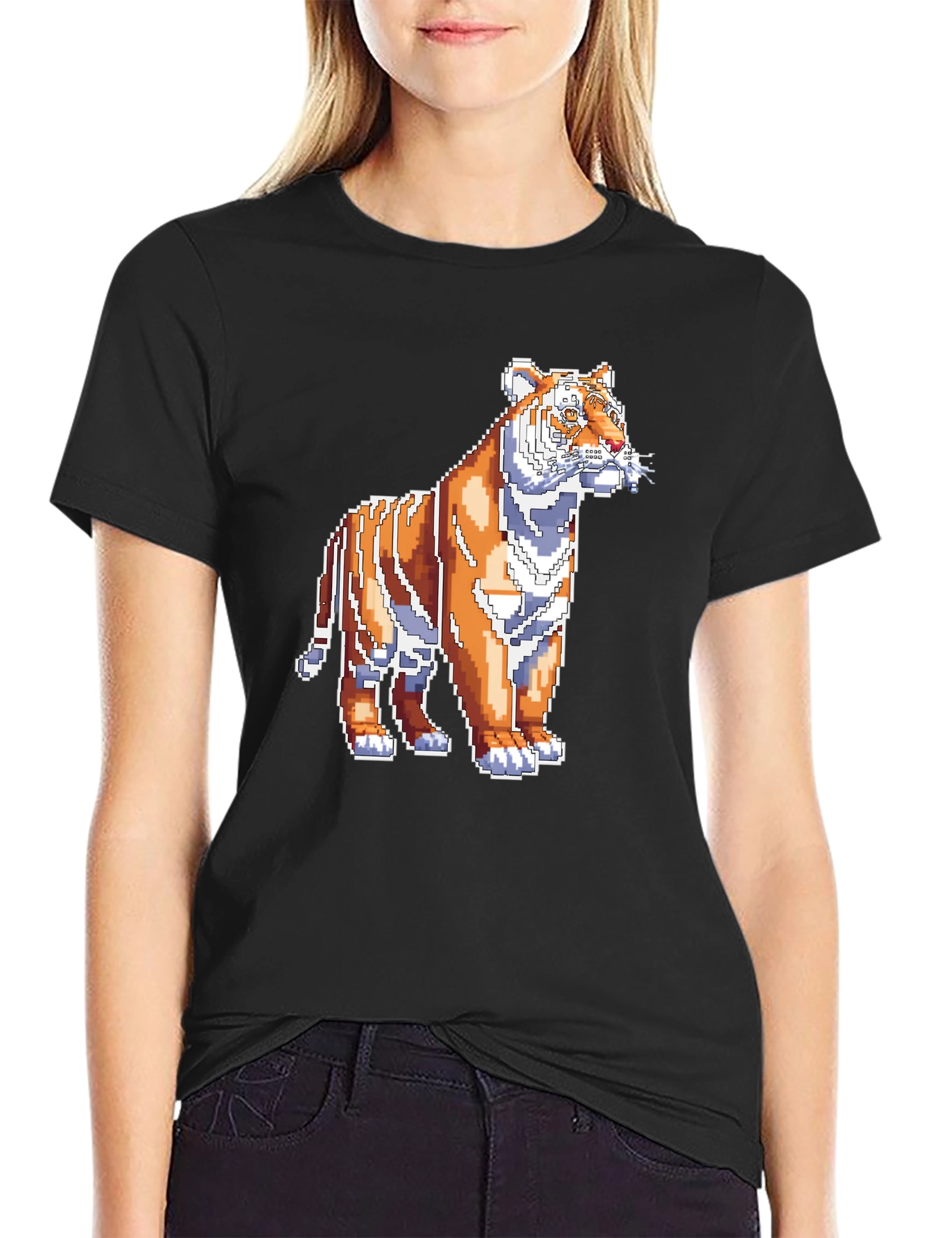 Camiseta Negra con Tigre Pixelado