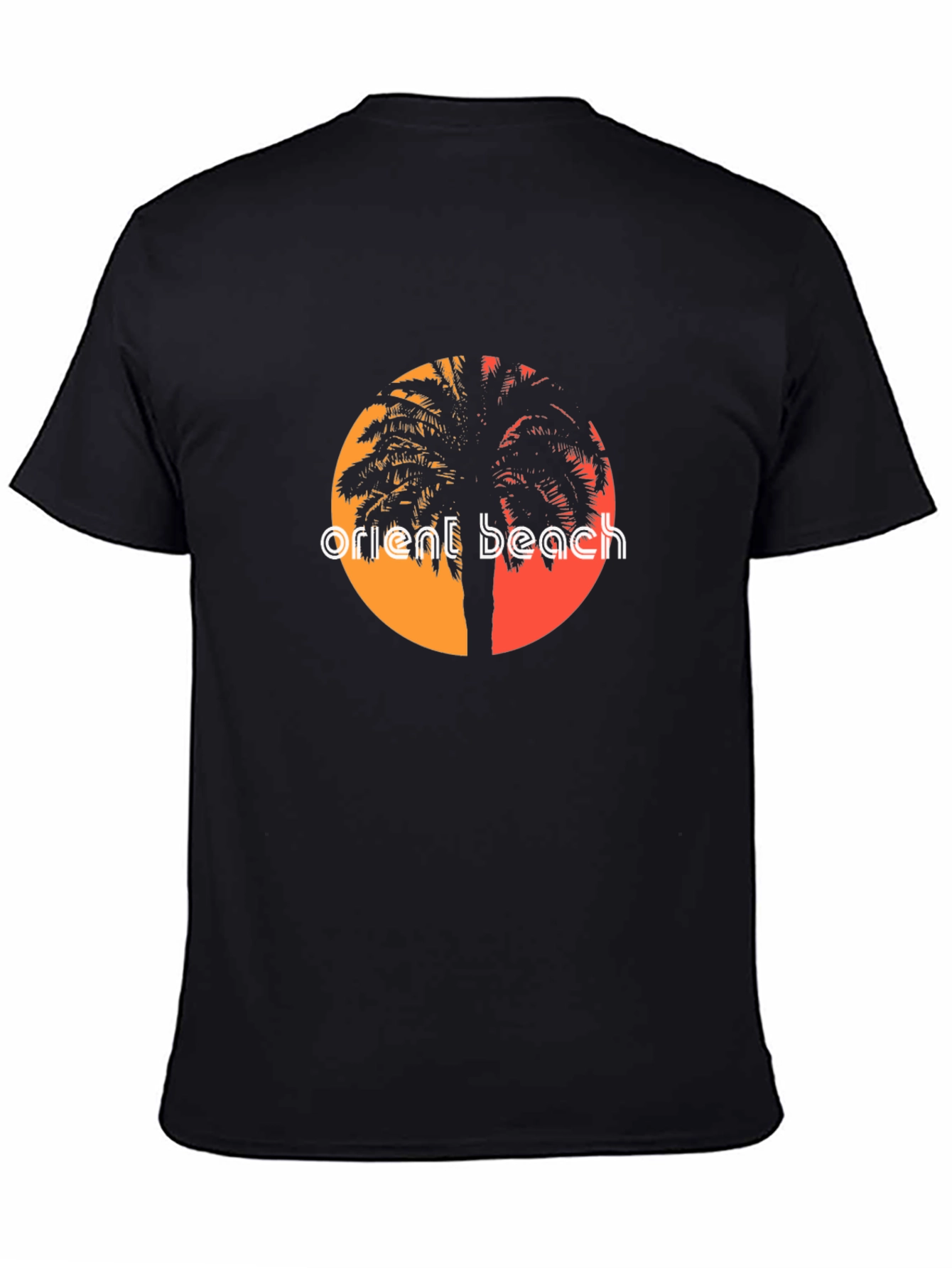 Camiseta Negra Orient Beach con Diseño Tropical