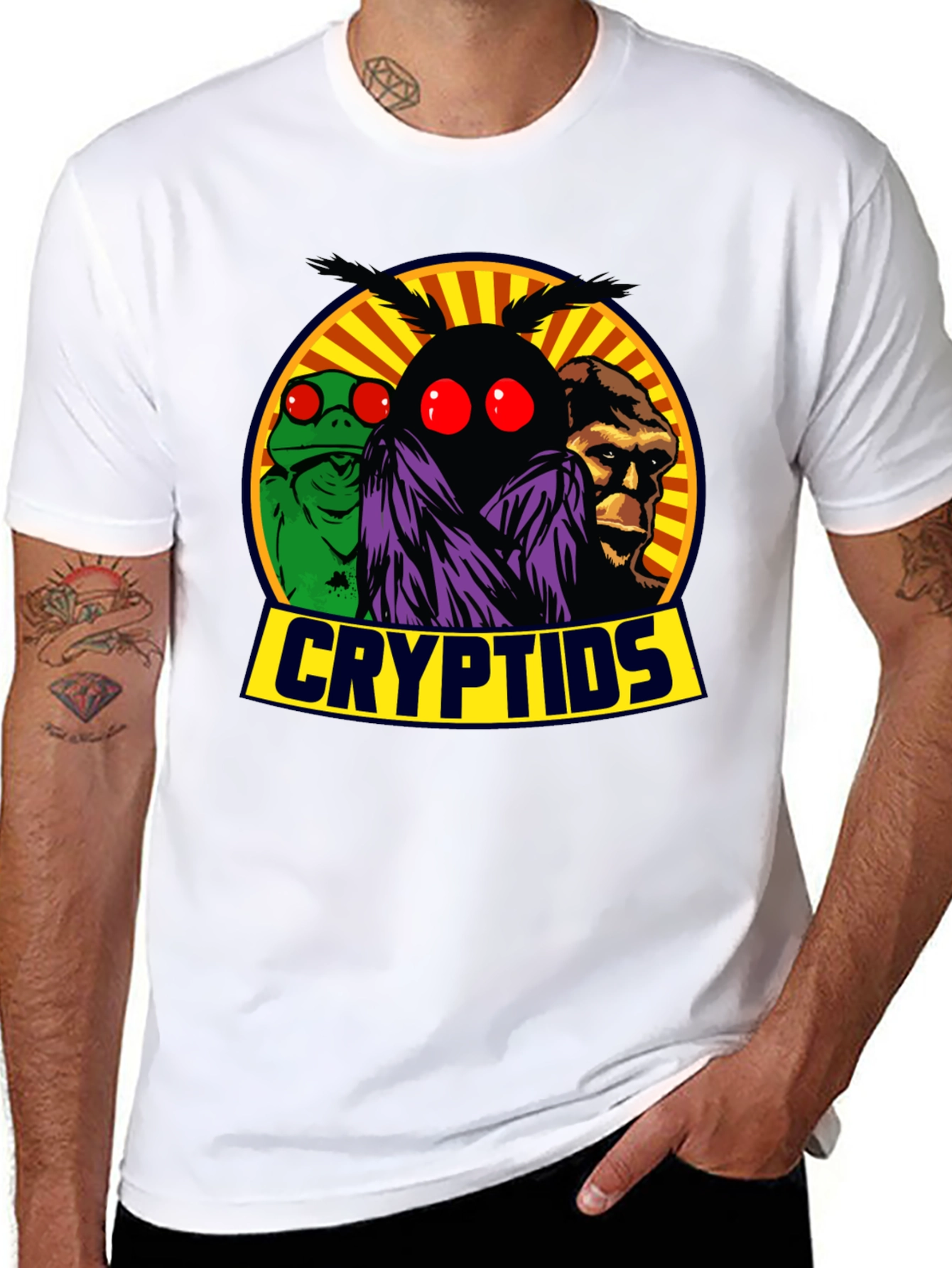 Camiseta Cryptids: Mothman Lizardman y Bigfoot