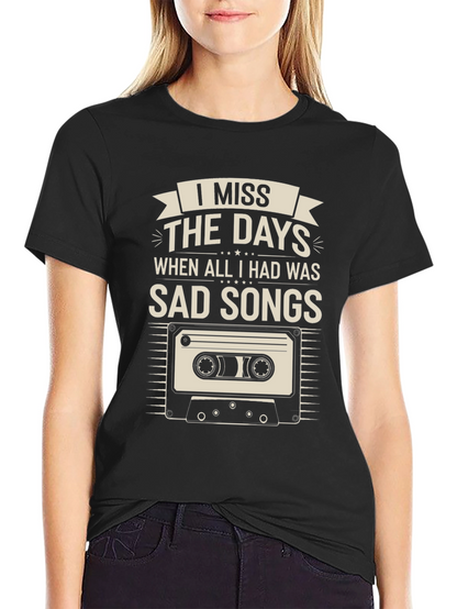 Camiseta Negra Nostálgica: Echo de Menos Canciones Tristes