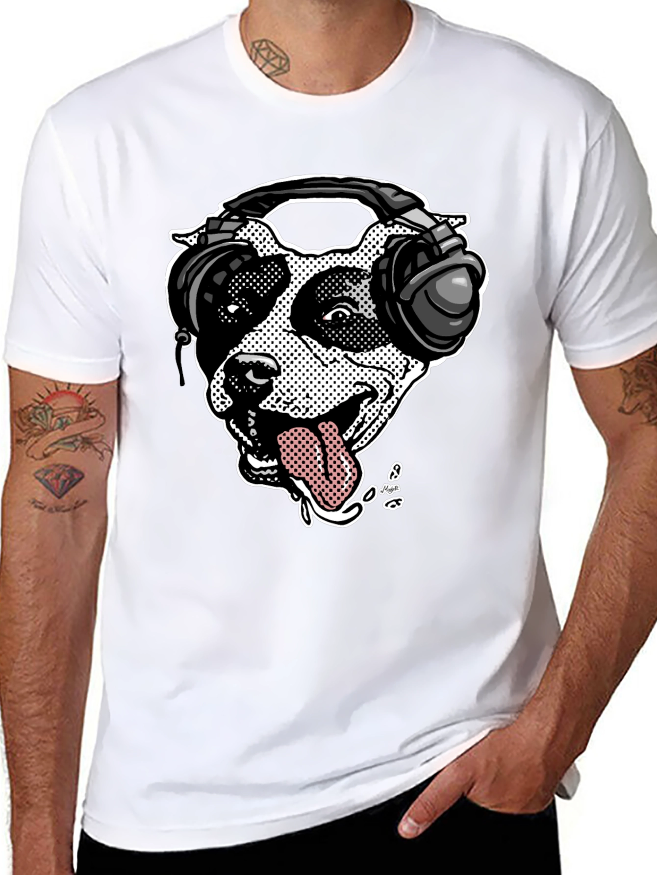 Camiseta Negra con Diseño de Perro DJ