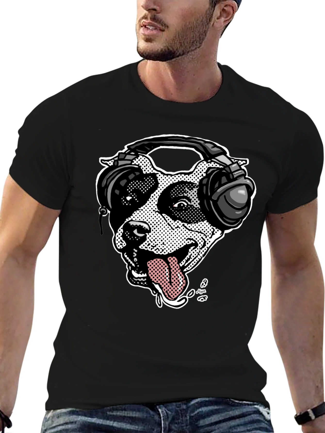 Camiseta Negra con Diseño de Perro DJ