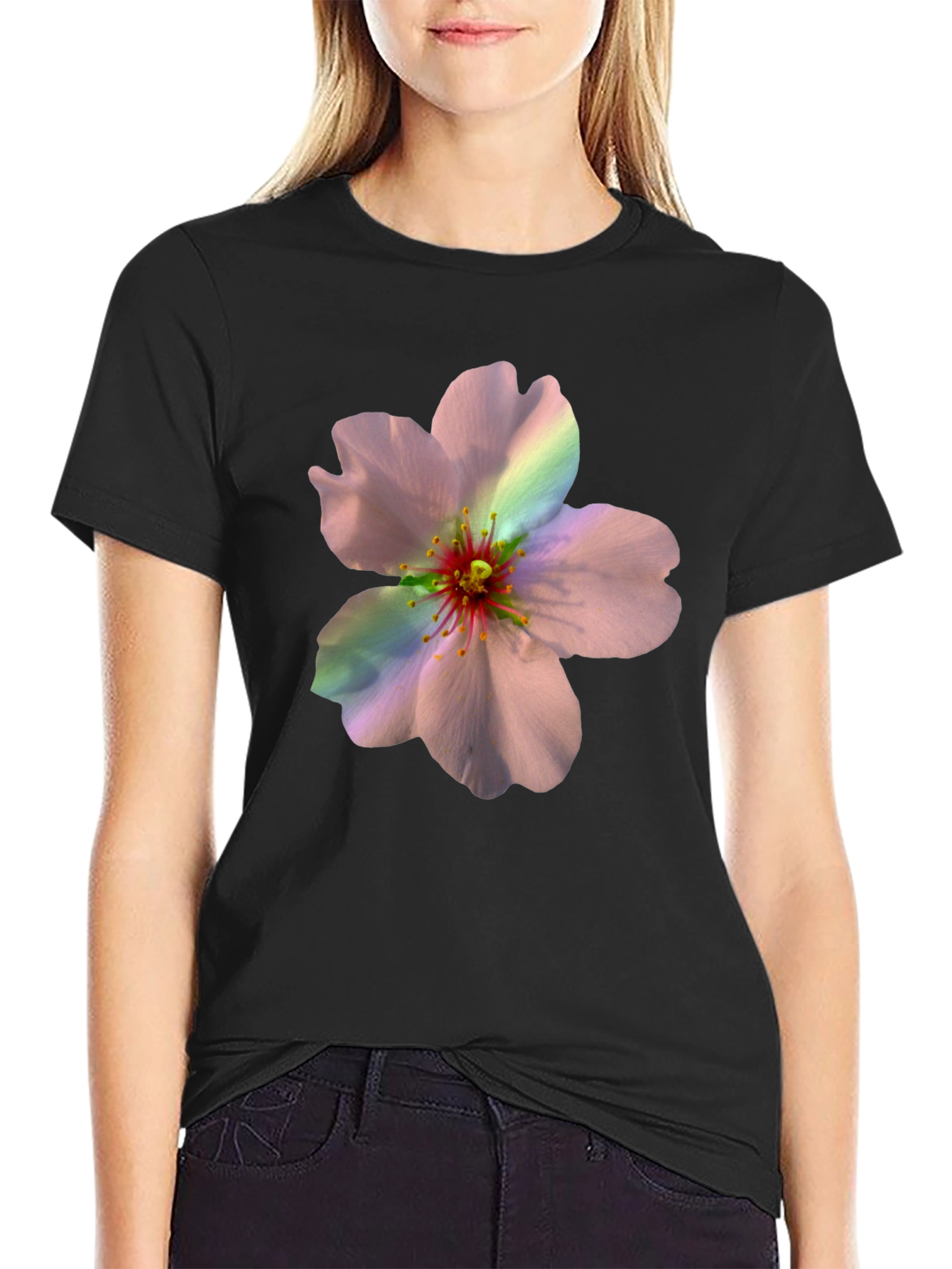 Camiseta Negra con Estampado Floral