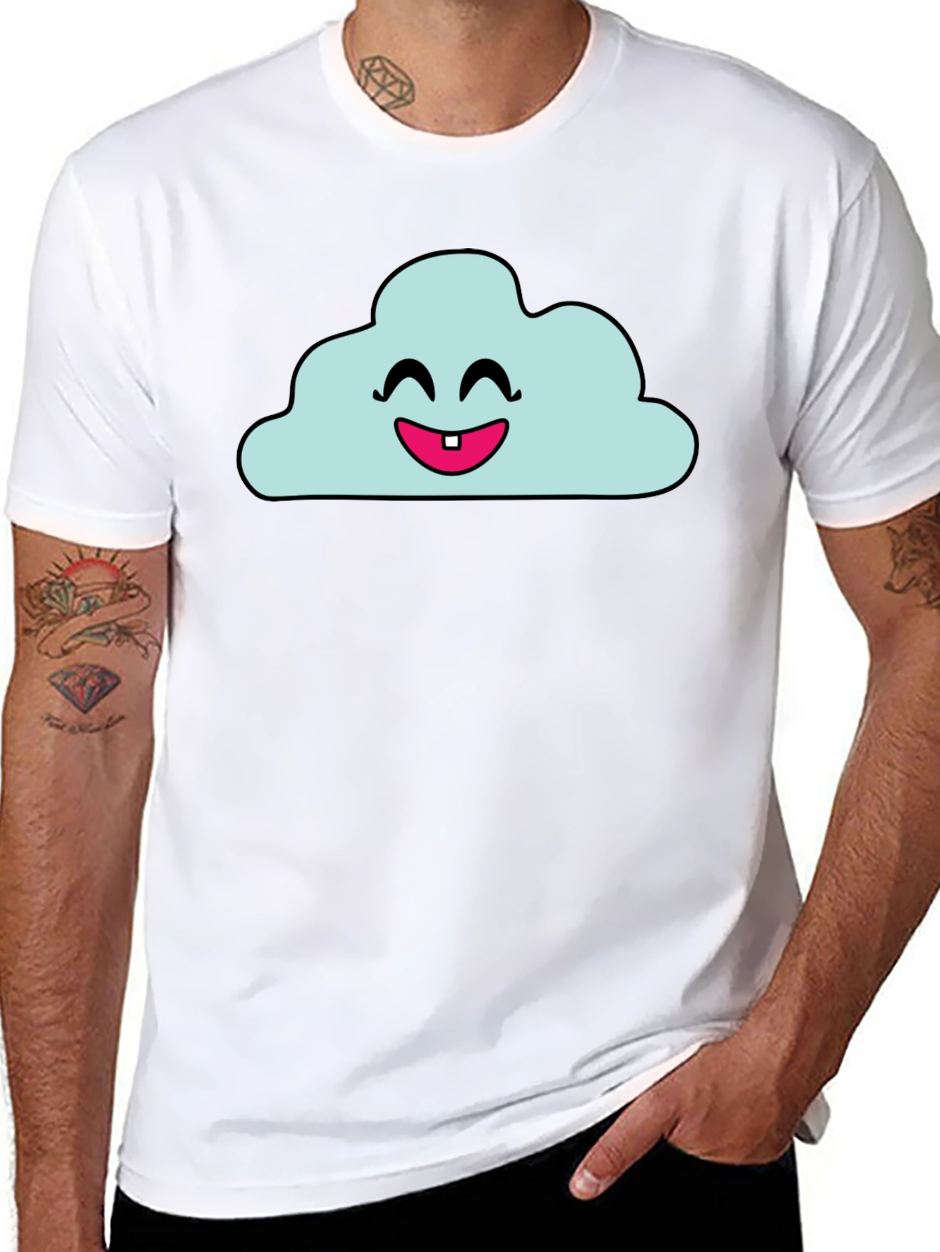 Camiseta Negra con Nube Sonriente