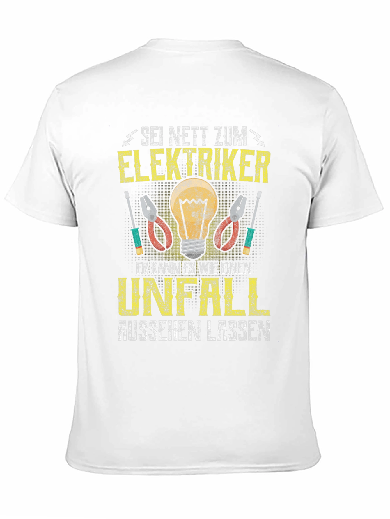 Camiseta Negra con Diseño Eléctrico Gracioso