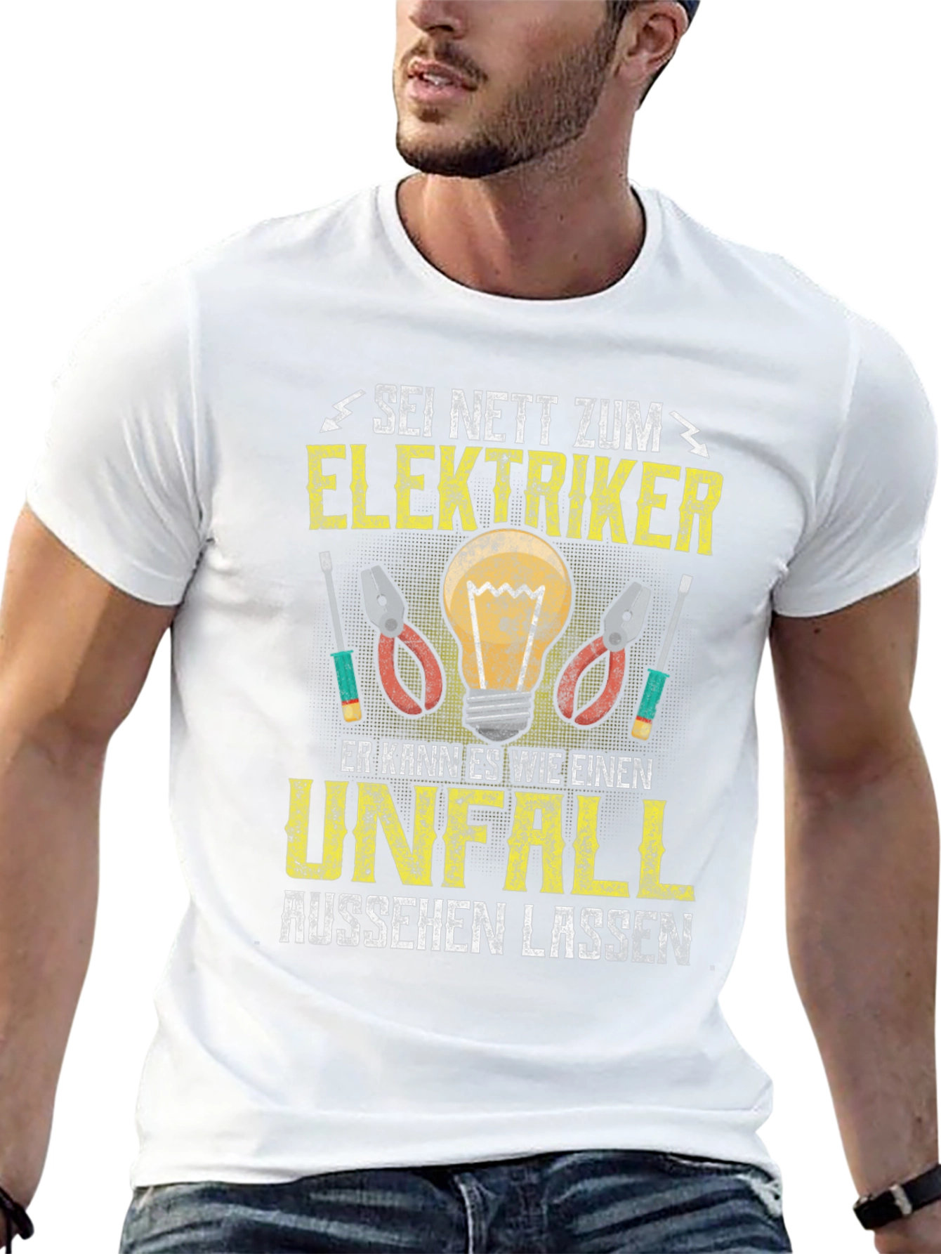 Camiseta Negra con Diseño Eléctrico Gracioso