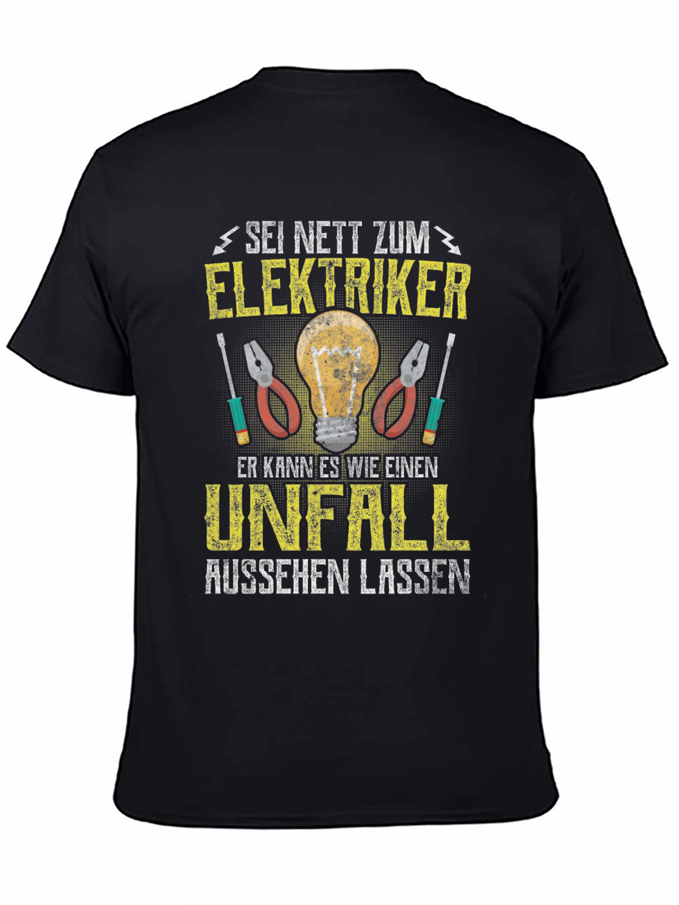 Camiseta Negra con Diseño Eléctrico Gracioso