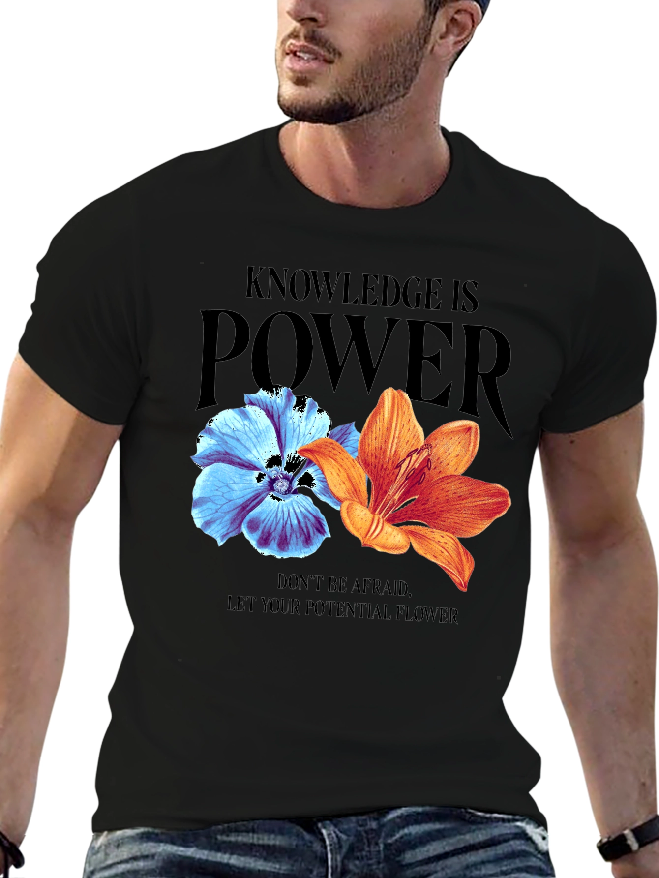 Camiseta Negra Flores: Conocimiento es Poder
