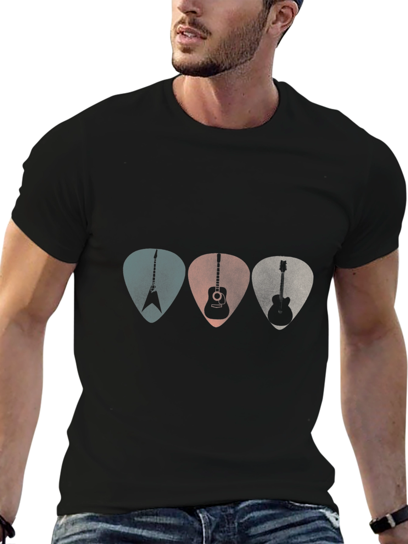 Camiseta Negra con Diseño de Púas de Guitarra