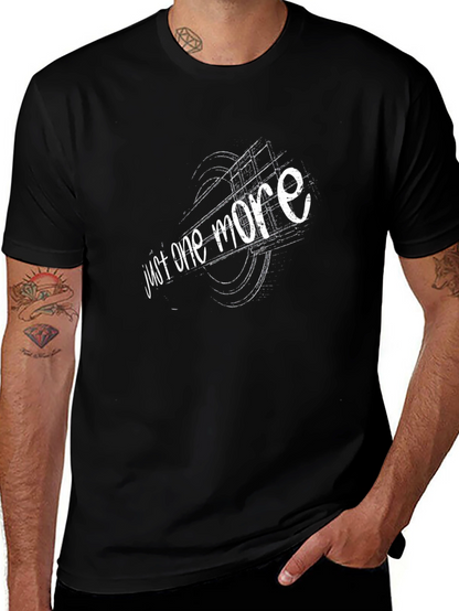 Camiseta Negra con Diseño Just One More