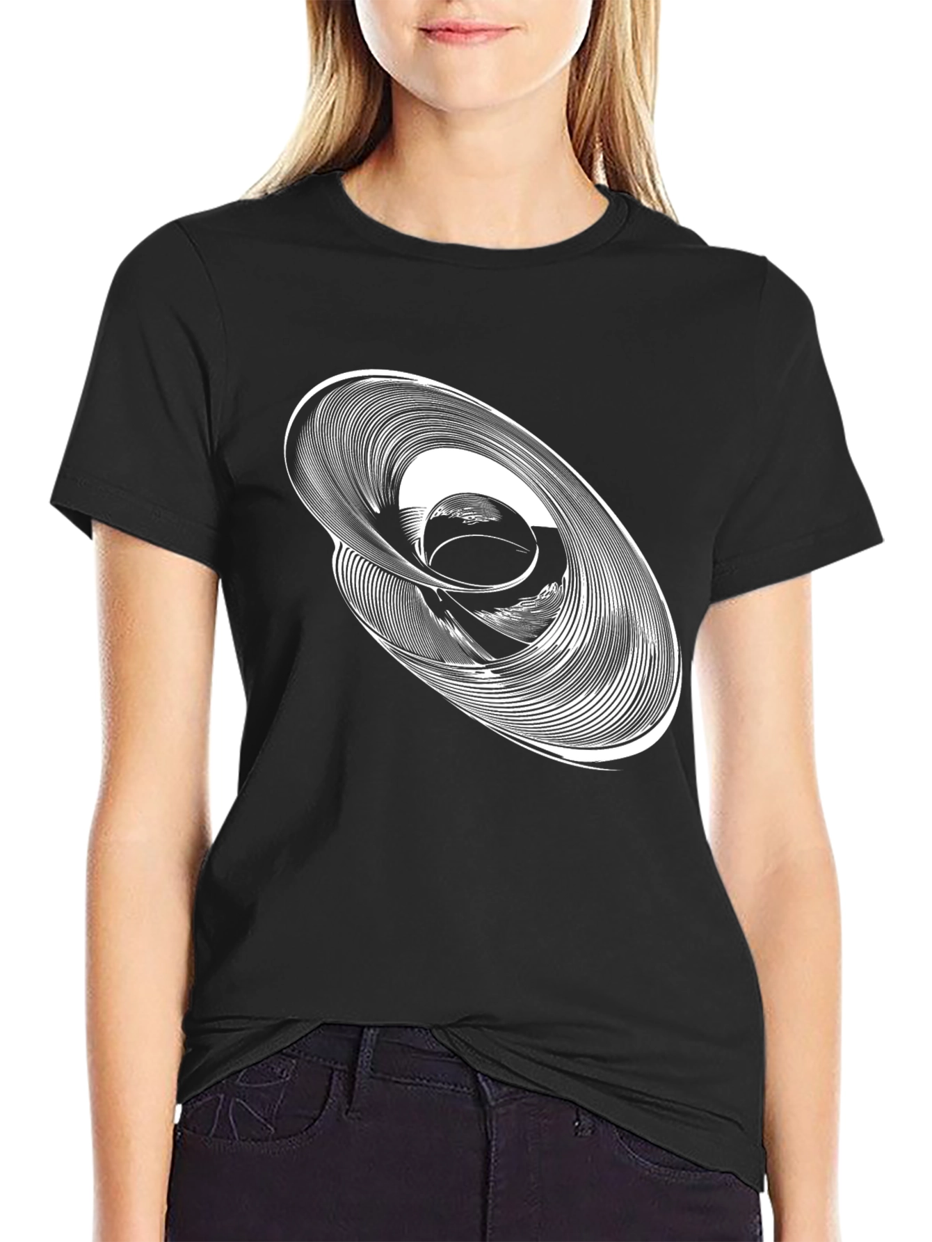 Camiseta Negra con Diseño Abstracto