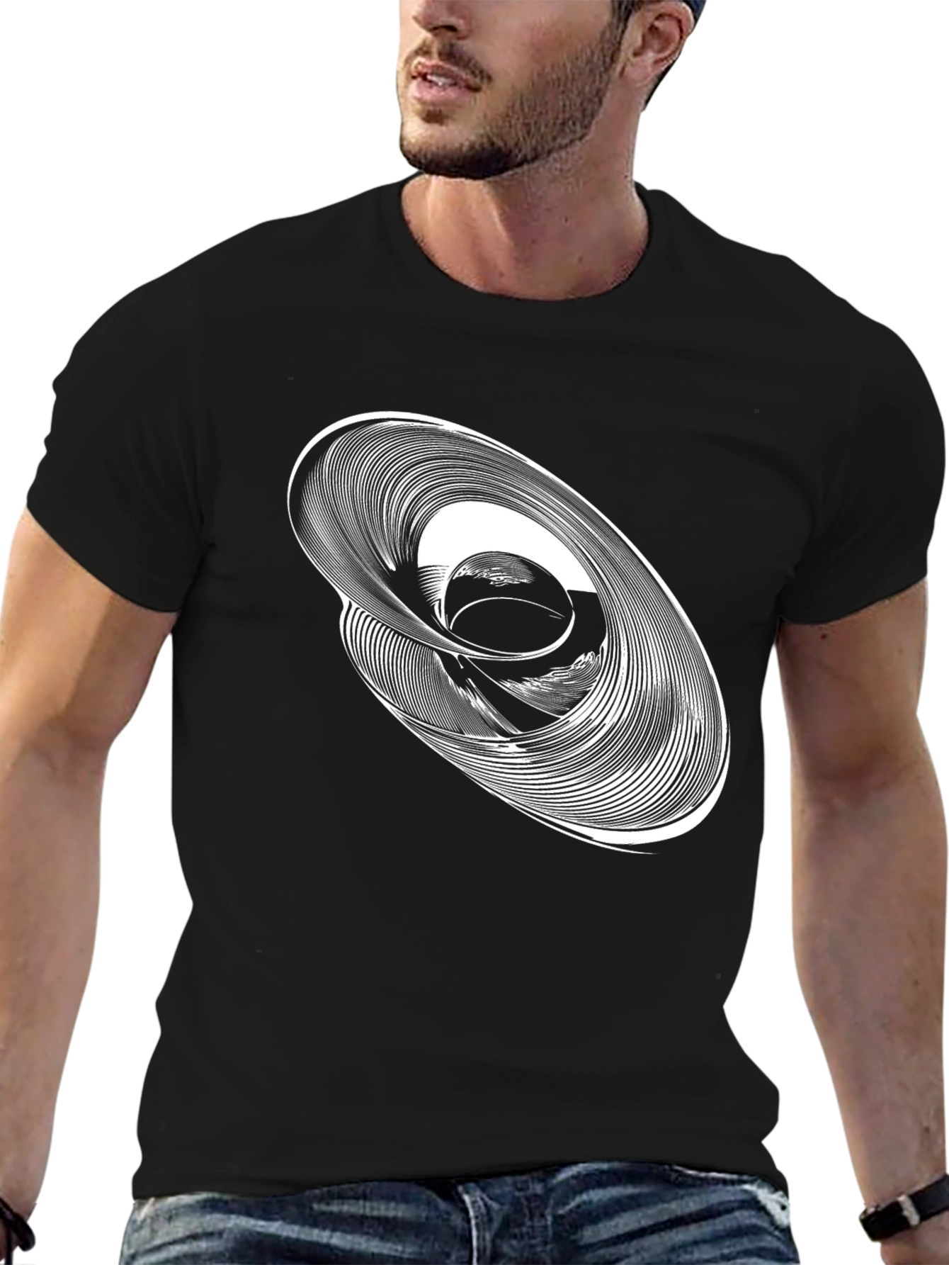 Camiseta Negra con Diseño Abstracto