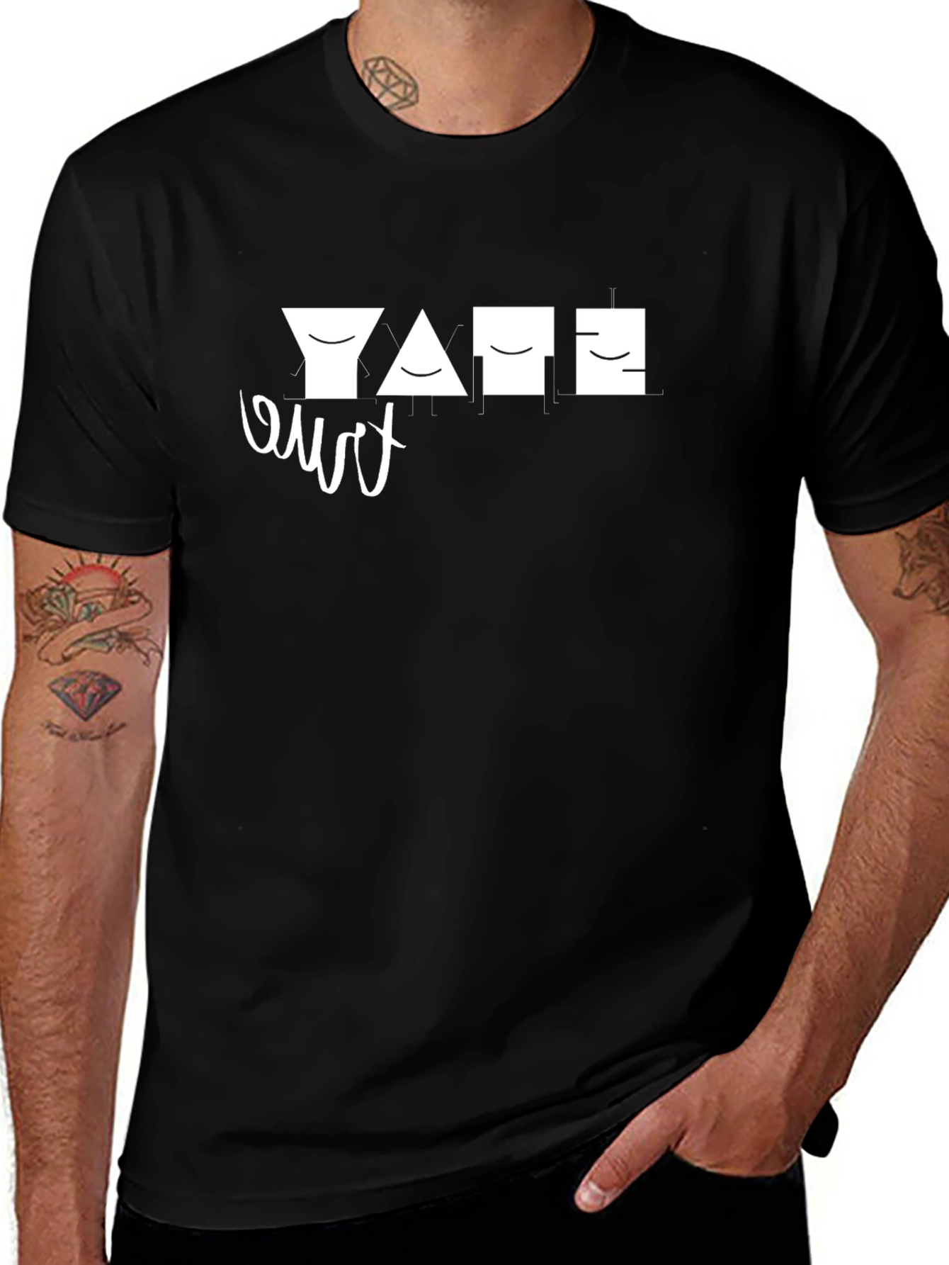 Camiseta Negra Diseño Geométrico YATE
