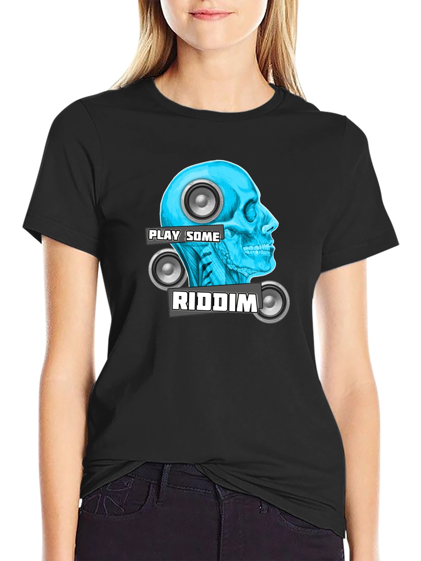 Camiseta Negra Play Some Riddim con Diseño de Cráneo