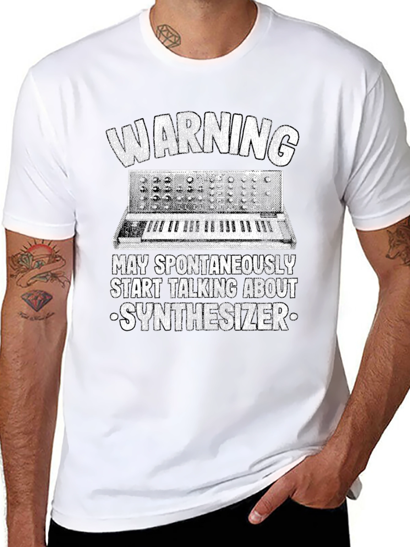 Camiseta Negra: Advertencia - Sintetizador