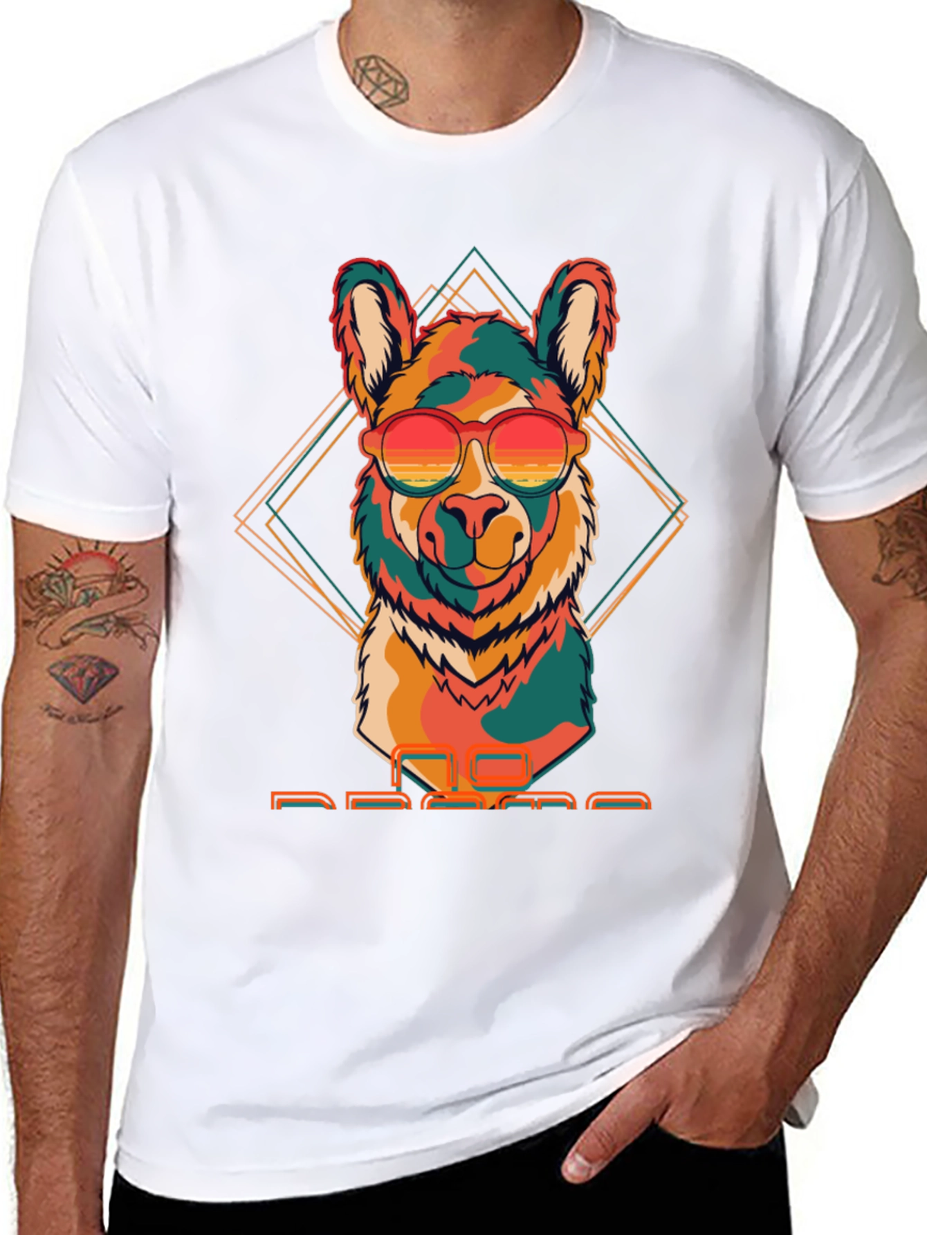 Camiseta Negra con Llama Retro con Gafas de Sol