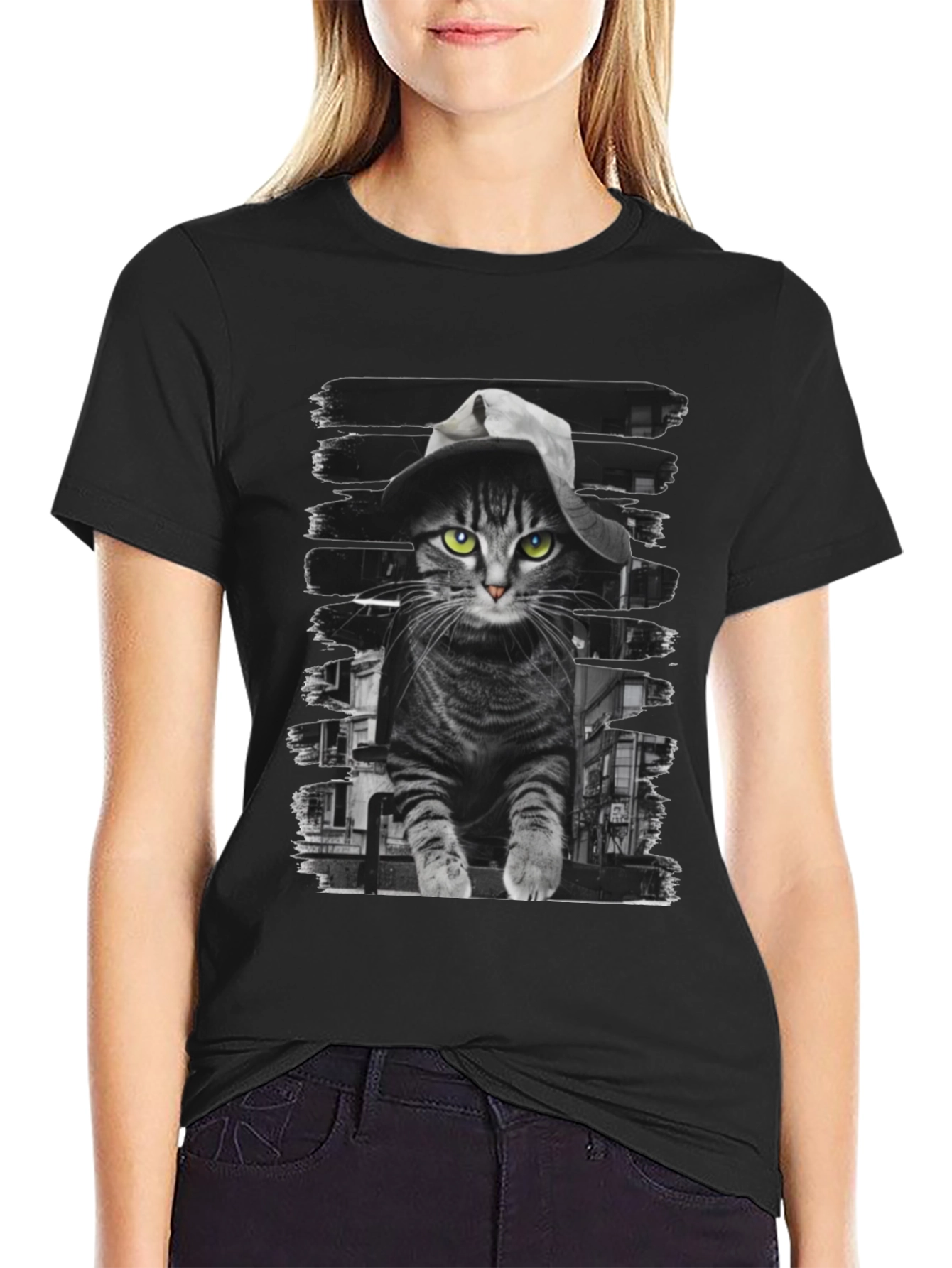 Camiseta Negra con Gato Detective