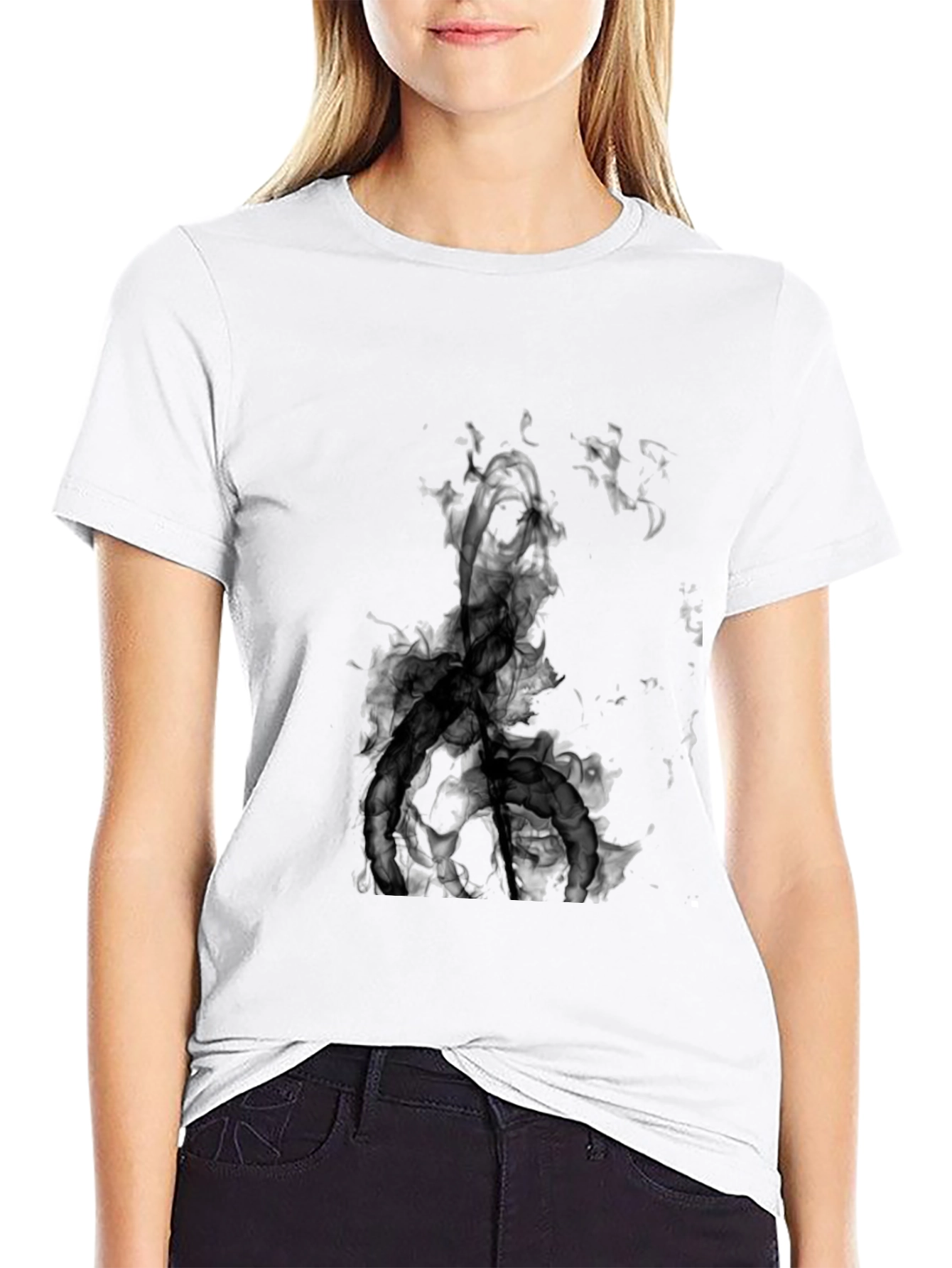Camiseta Negra con Diseño Abstracto en Blanco y Negro