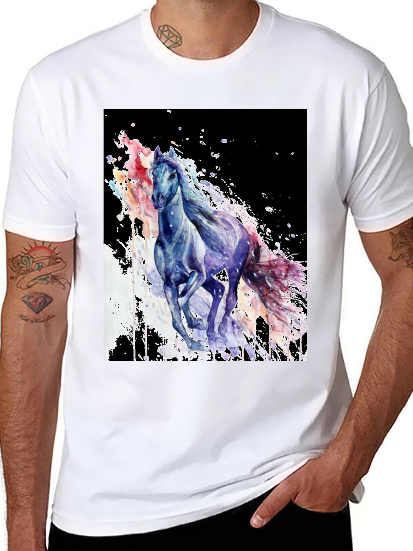 Camiseta Negra con Diseño de Caballo Acuarela