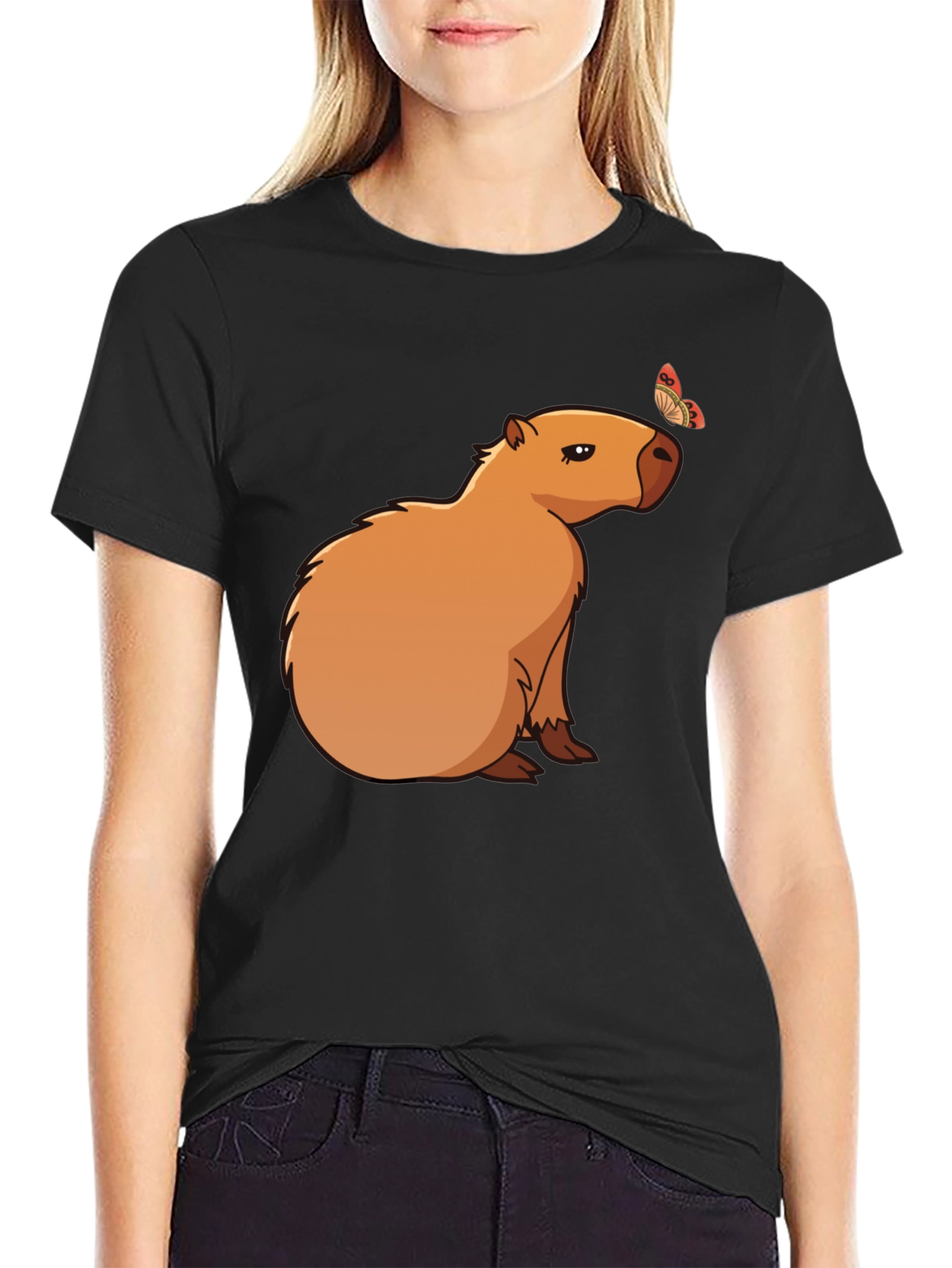 Camiseta Negra con Capibara y Mariposa