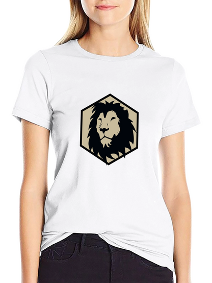 Camiseta Negra con Diseño de León Geométrico