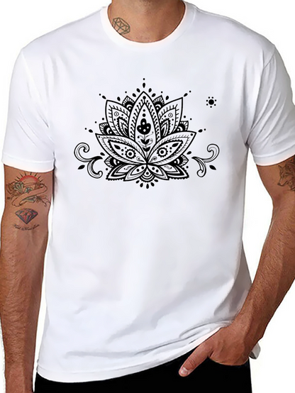 Camiseta Negra con Diseño Floral Mandala