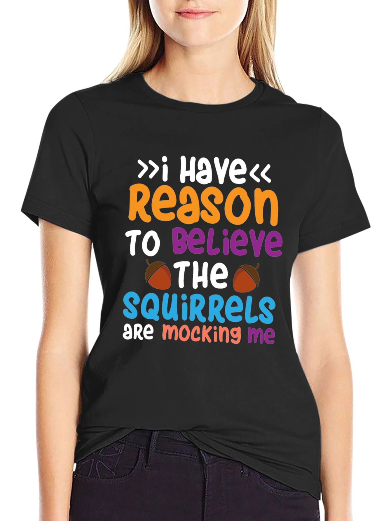 Camiseta Negra con Diseño de Ardillas Burlescas