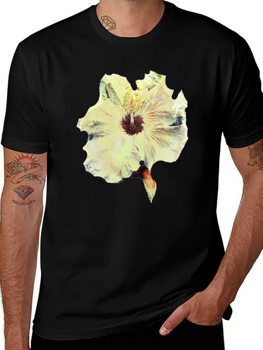 Camiseta Negra con Estampado Floral Abstracto
