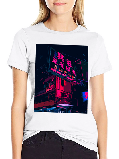 Camiseta Negra Urbana con Diseño Neón