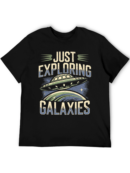 Camiseta Negra Explorando Galaxias con Diseño OVNI