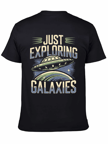 Camiseta Negra Explorando Galaxias con Diseño OVNI